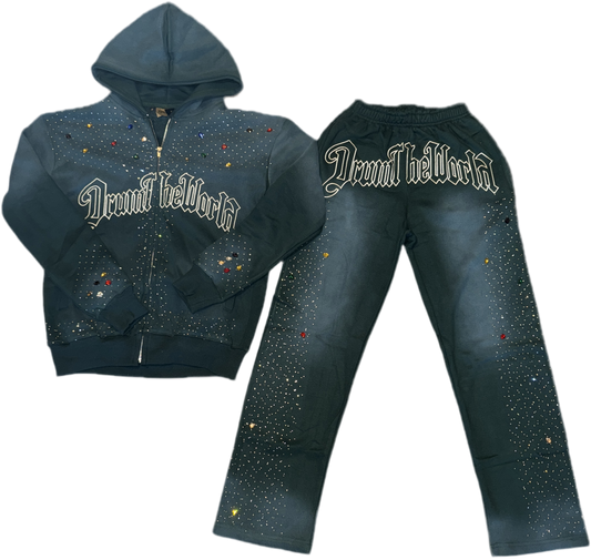 𝔻𝕋𝕎 "𝔼𝕞𝕖𝕣𝕒𝕝𝕕 𝕄𝕚𝕤𝕥" 𝕊𝕨𝕖𝕒𝕥𝕤𝕦𝕚𝕥